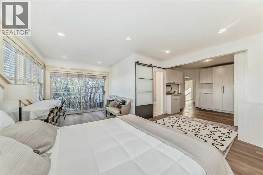 Single Family House for Sale in  Superior Avenue SW Scarboro Calgary 