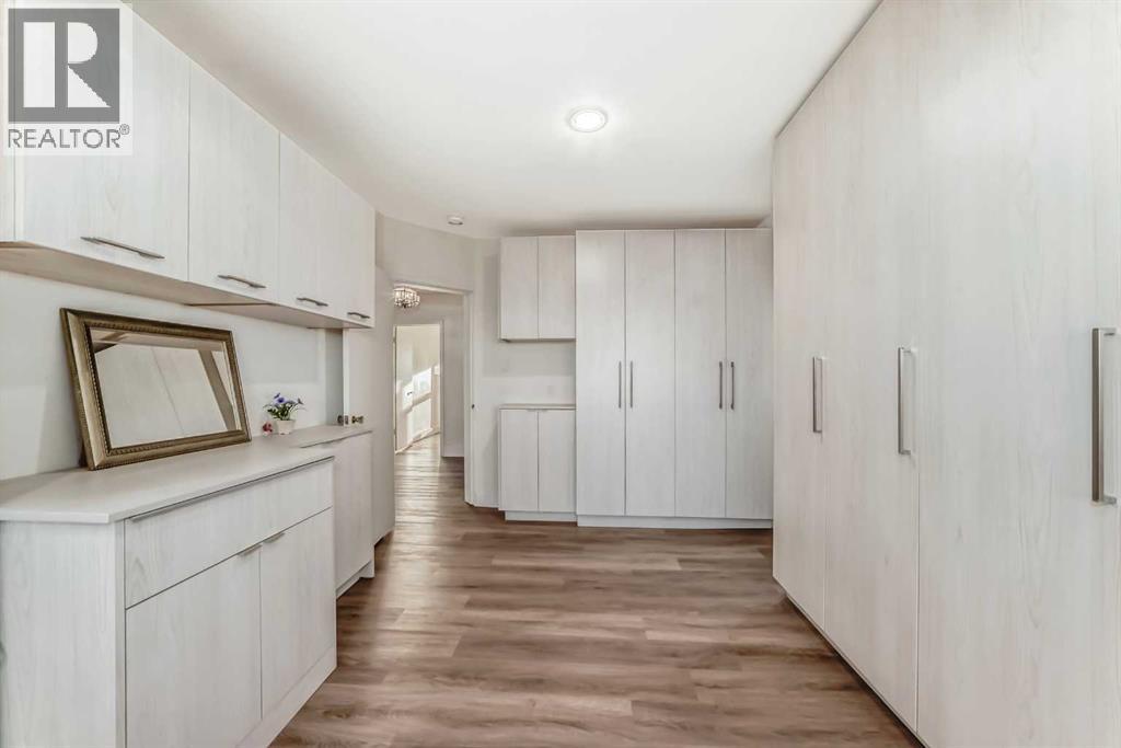 Single Family House for Sale in  Superior Avenue SW Scarboro Calgary 