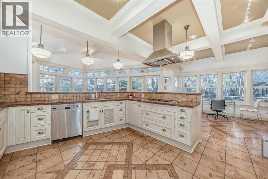 Single Family House for Sale in  Superior Avenue SW Scarboro Calgary 