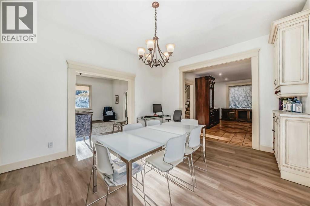 Single Family House for Sale in  Superior Avenue SW Scarboro Calgary 