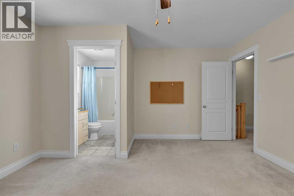 Single Family House for Sale in   Avenue SW Kingsland Calgary 