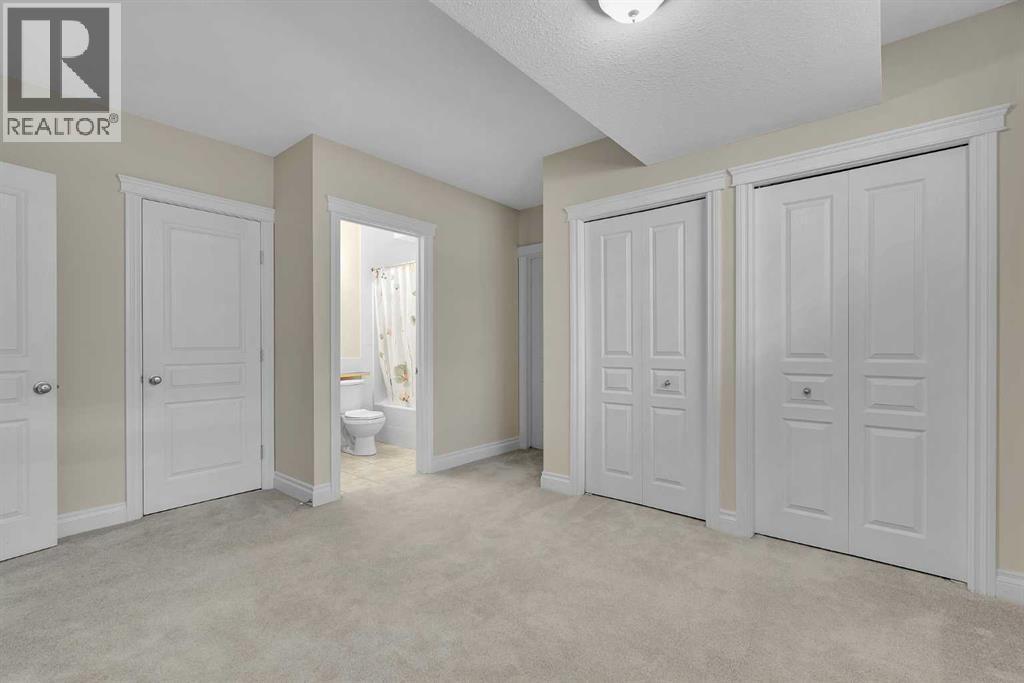 Single Family House for Sale in   Avenue SW Kingsland Calgary 