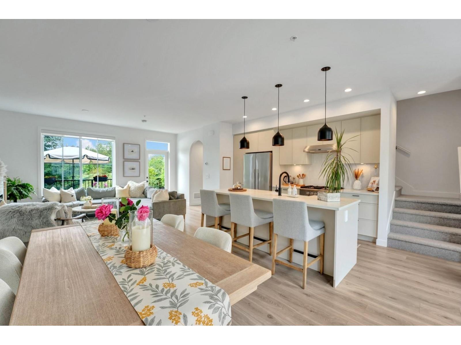 8 7937 206 STREET, Langley