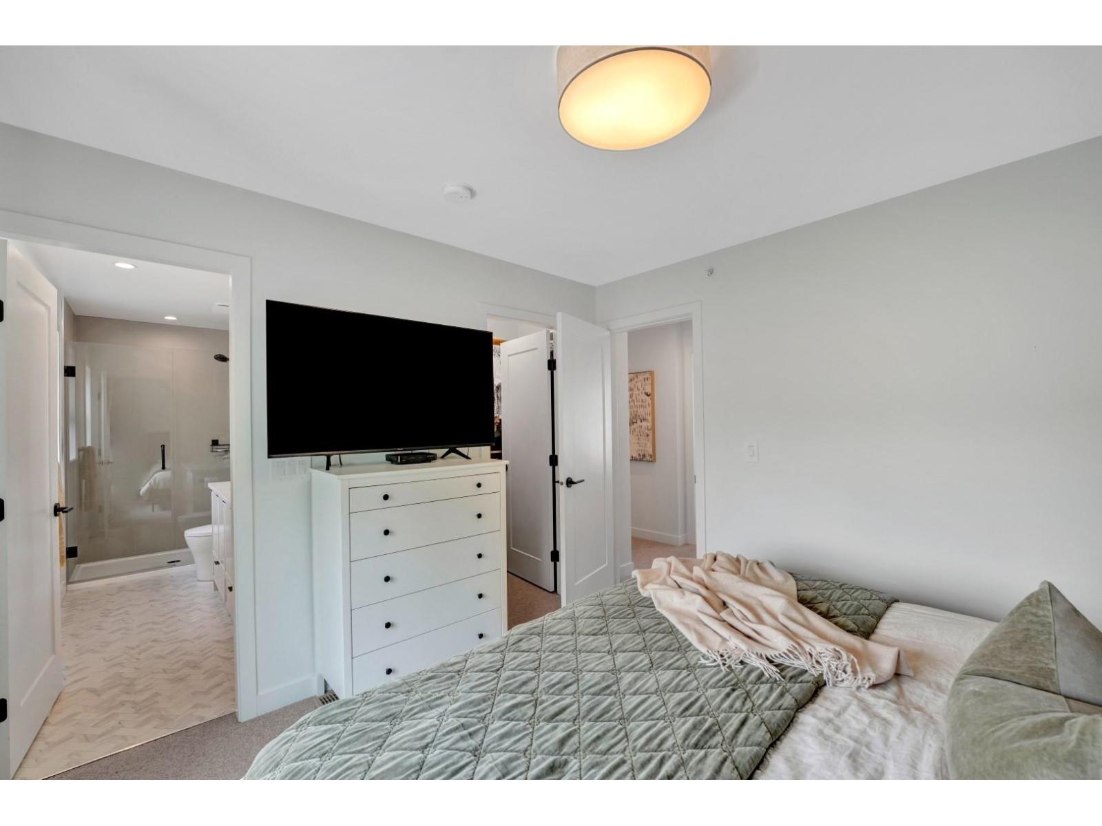 8 7937 206 STREET, Langley