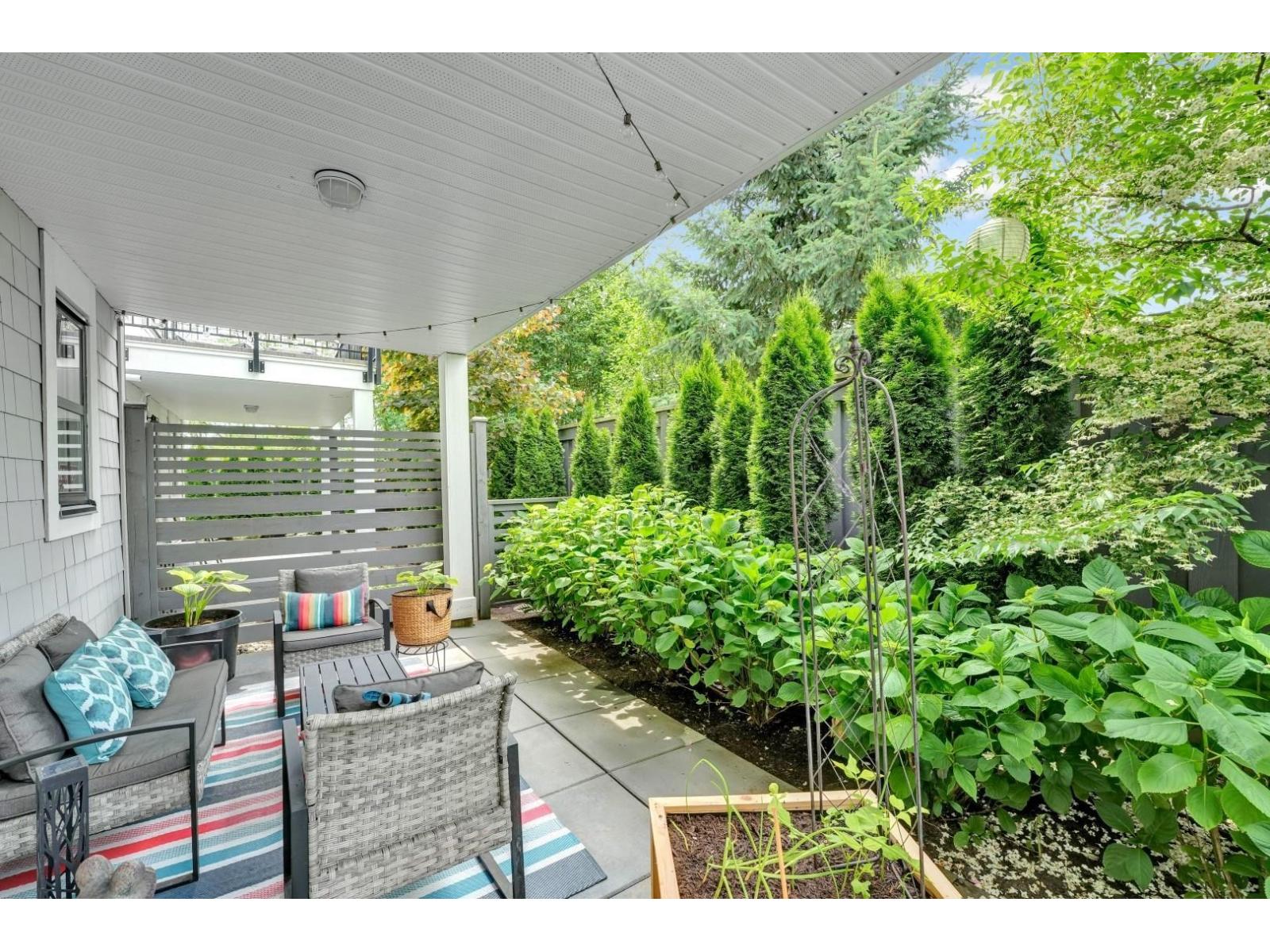 8 7937 206 STREET, Langley