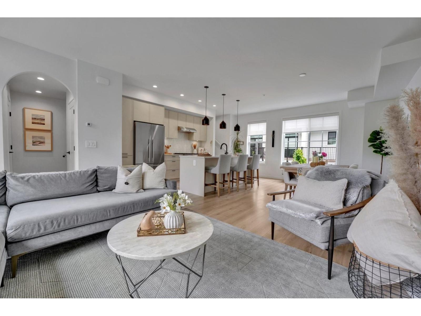 8 7937 206 STREET, Langley