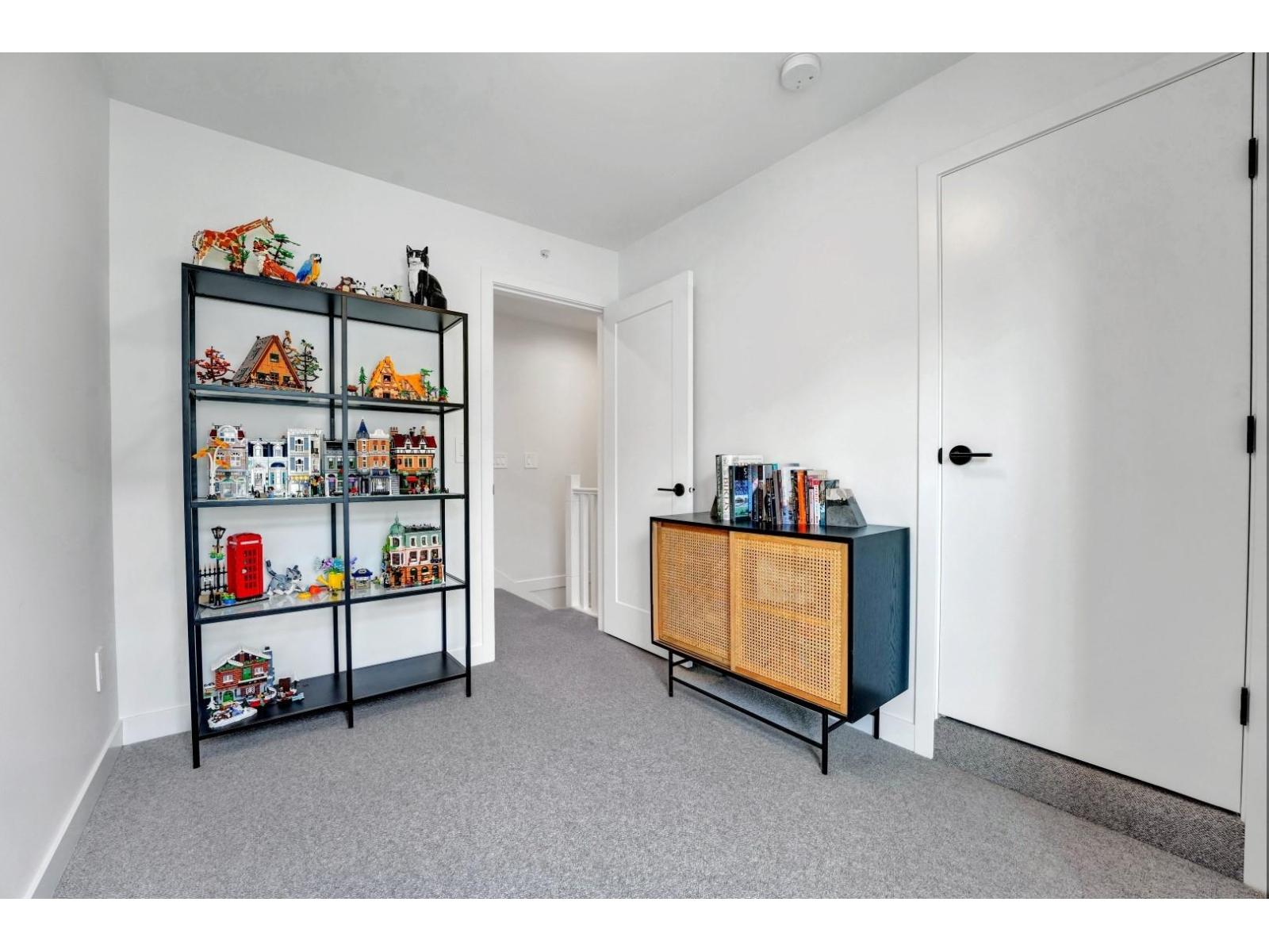 8 7937 206 STREET, Langley