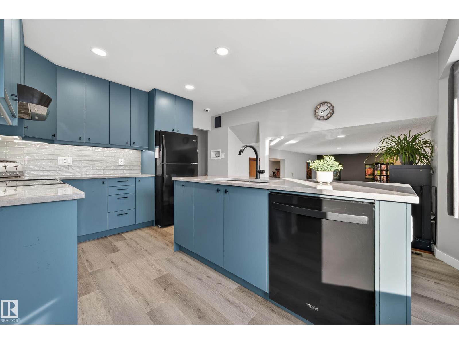 9215 OTTEWELL RD NW, Edmonton