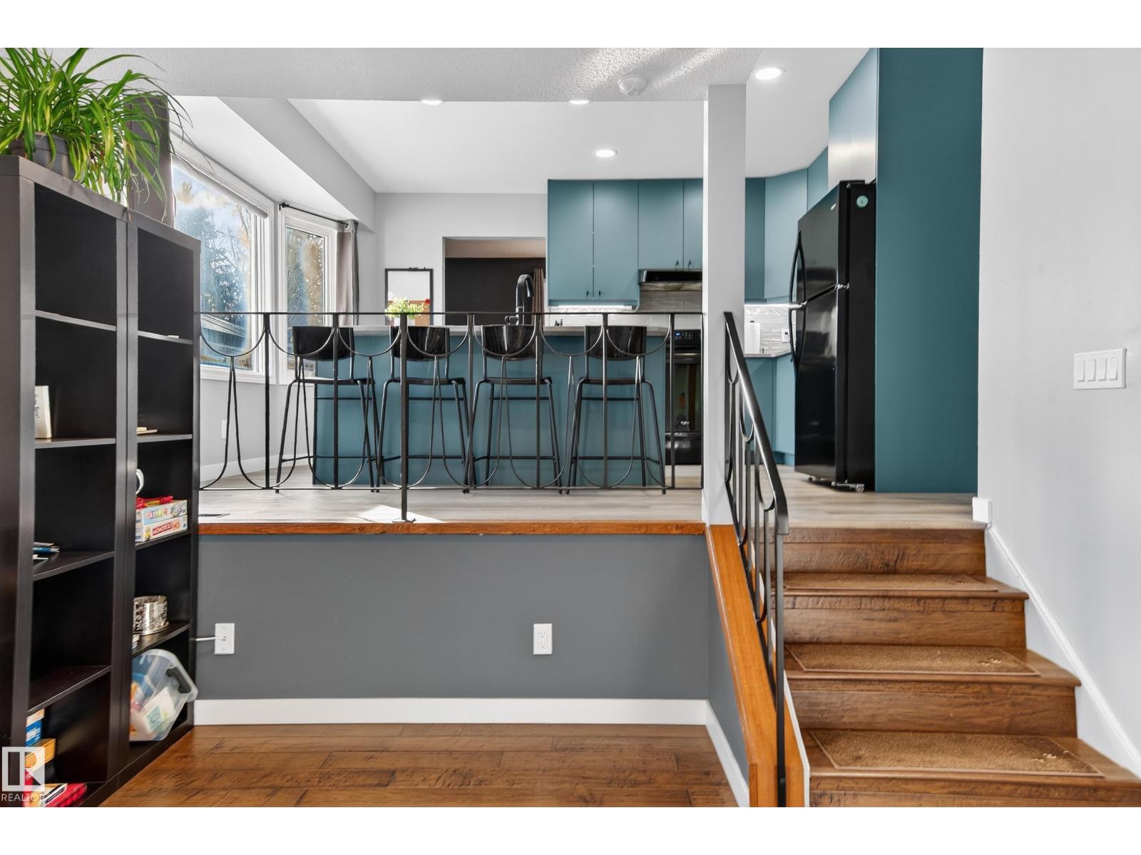 9215 OTTEWELL RD NW, Edmonton