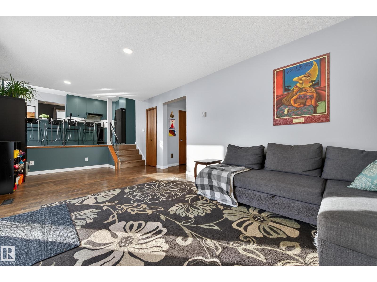 9215 OTTEWELL RD NW, Edmonton