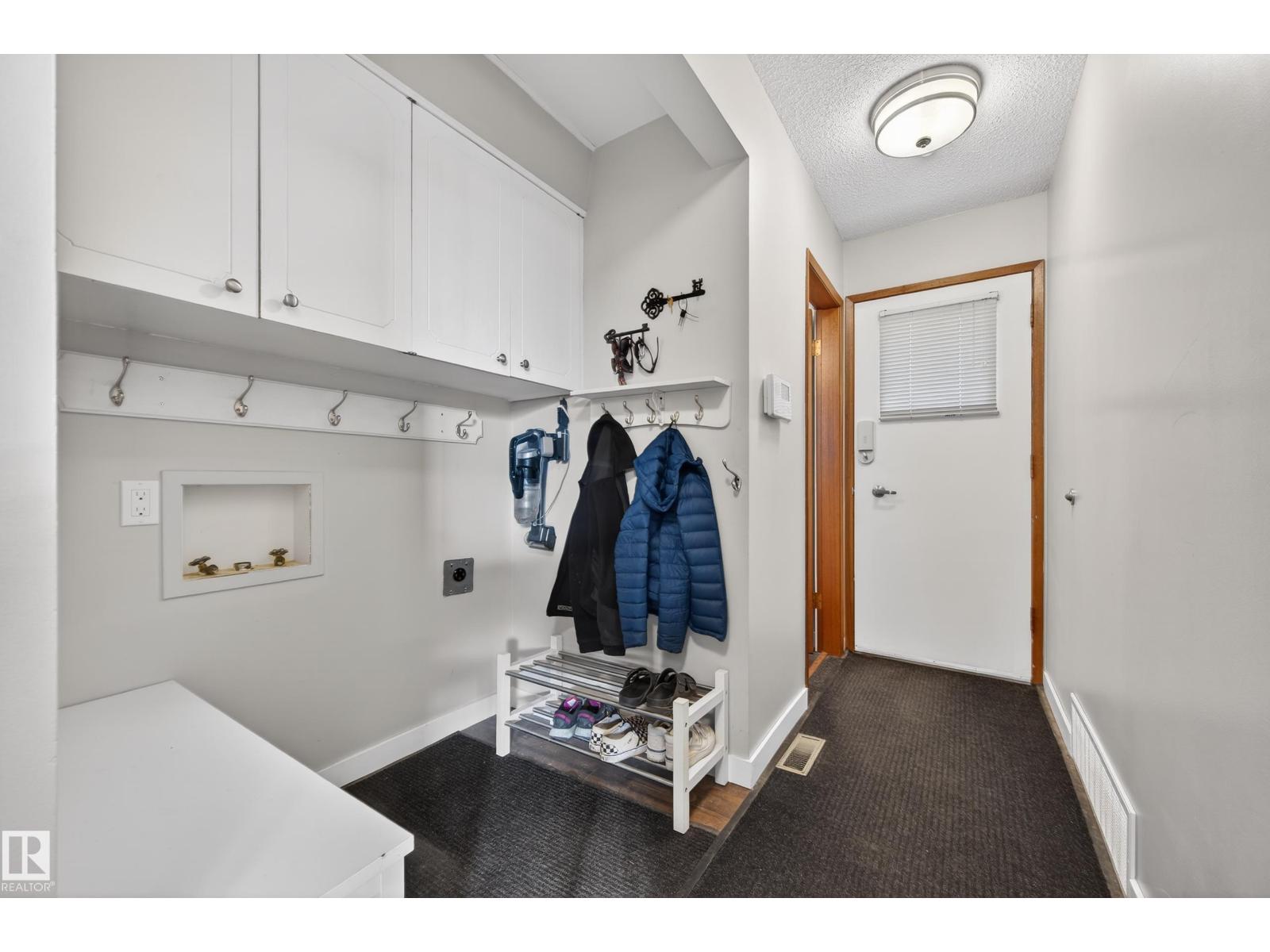 9215 OTTEWELL RD NW, Edmonton