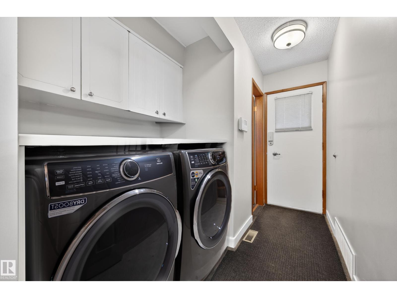 9215 OTTEWELL RD NW, Edmonton