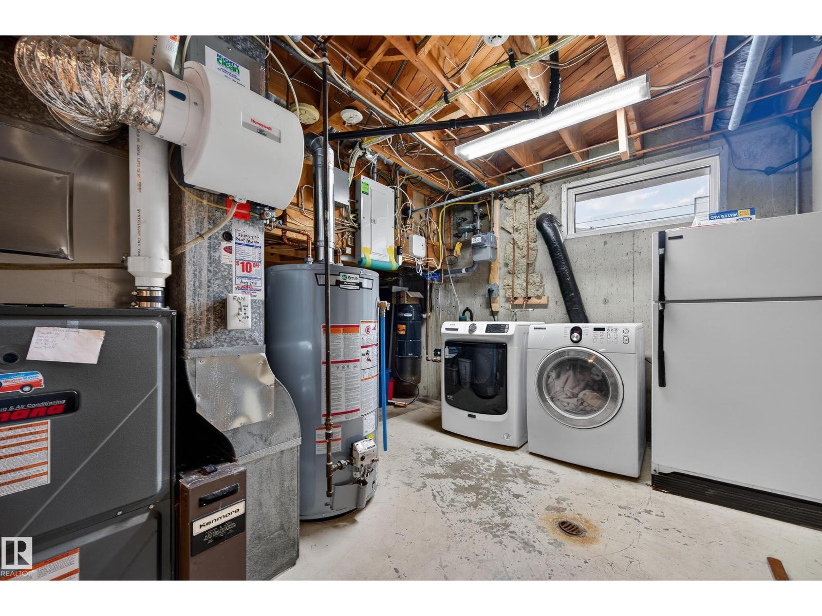 9215 OTTEWELL RD NW, Edmonton