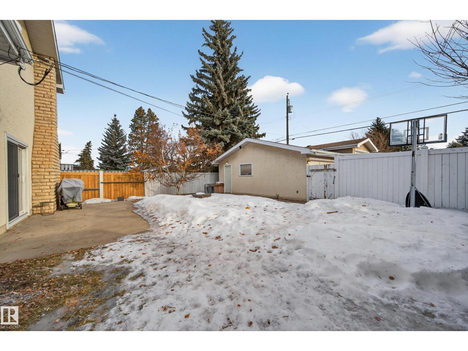 9215 OTTEWELL RD NW, Edmonton