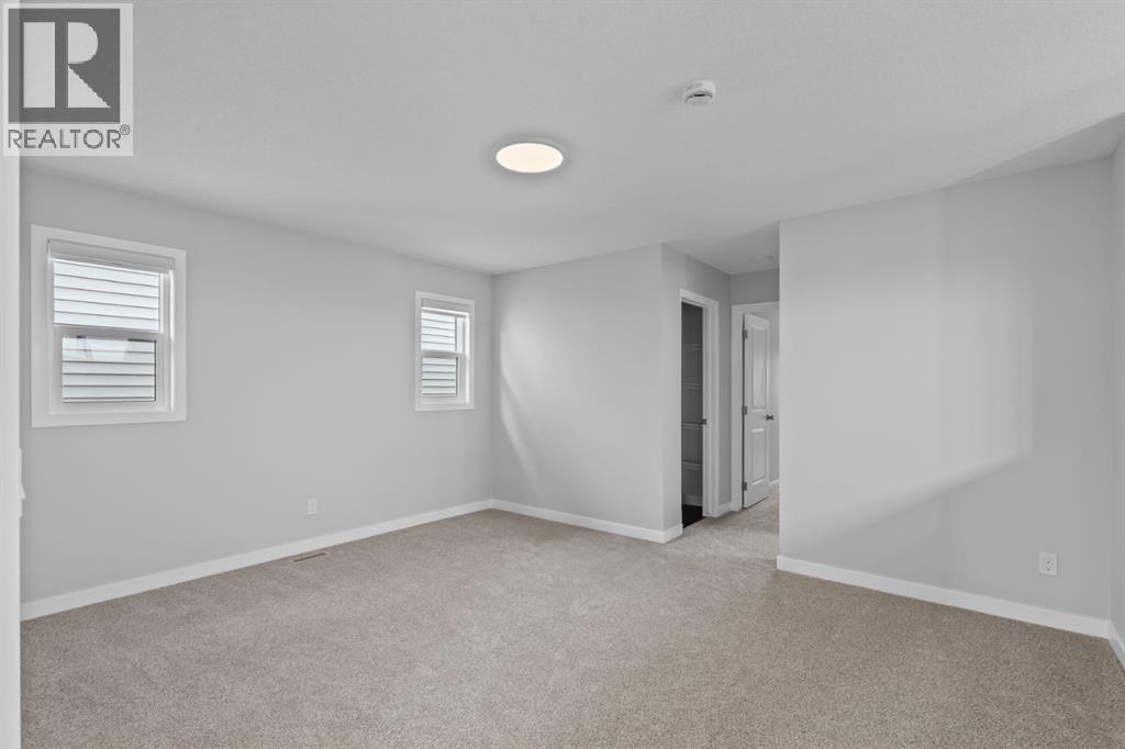 Single Family House for Sale in  Lewiston Way NE Lewisburg Calgary 