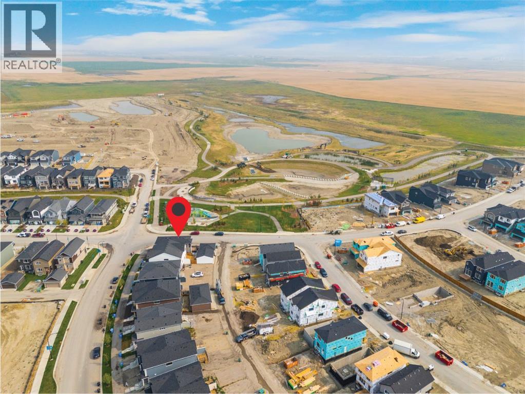 Single Family House for Sale in  Lewiston Way NE Lewisburg Calgary 