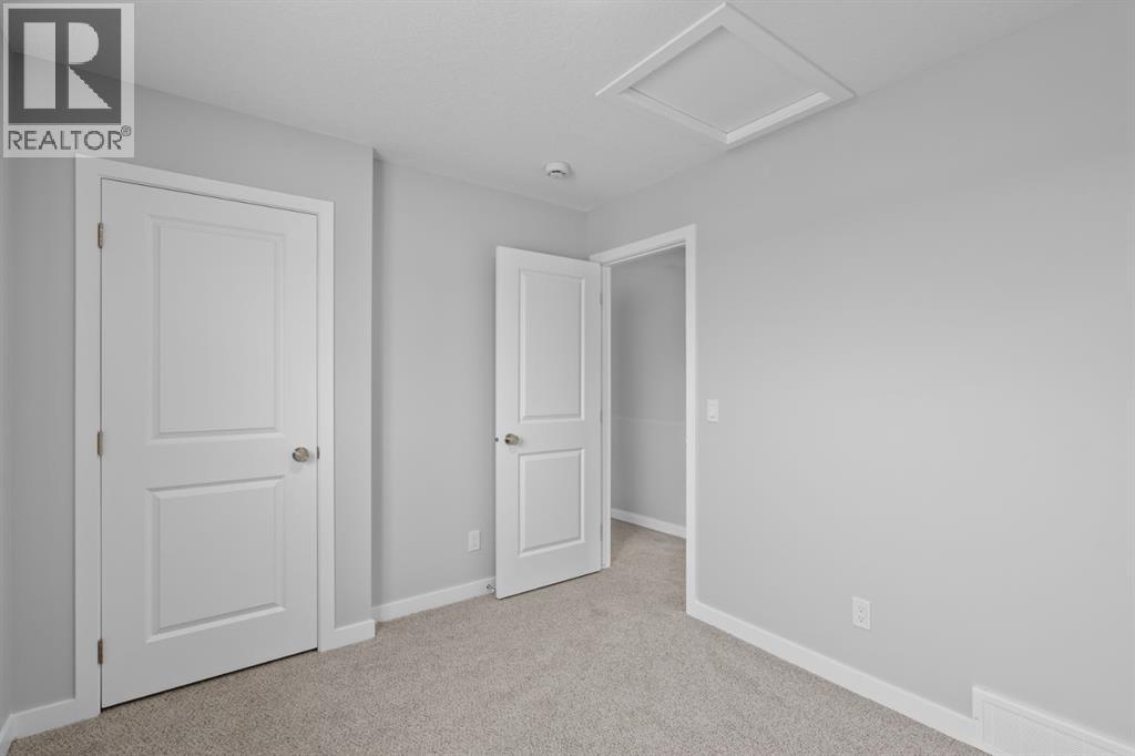 Single Family House for Sale in  Lewiston Way NE Lewisburg Calgary 