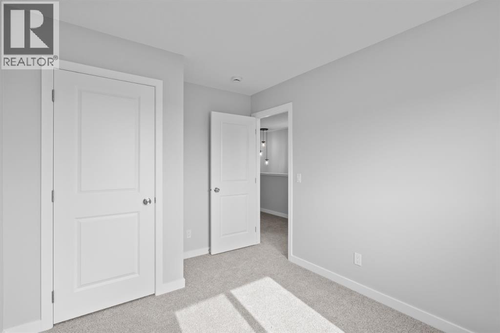 Single Family House for Sale in  Lewiston Way NE Lewisburg Calgary 