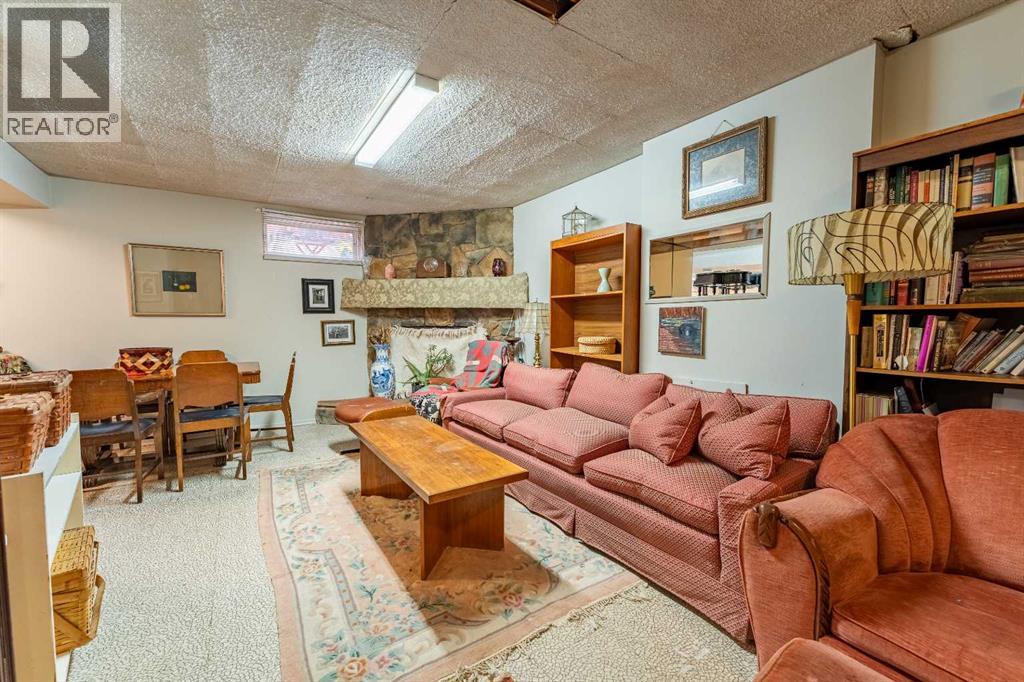 Single Family House Bungalow for Sale in  Tavender Road NW Thorncliffe Calgary 