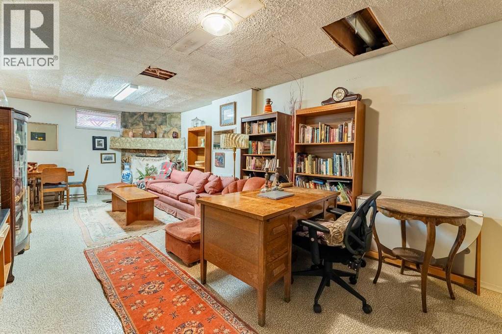 Single Family House Bungalow for Sale in  Tavender Road NW Thorncliffe Calgary 