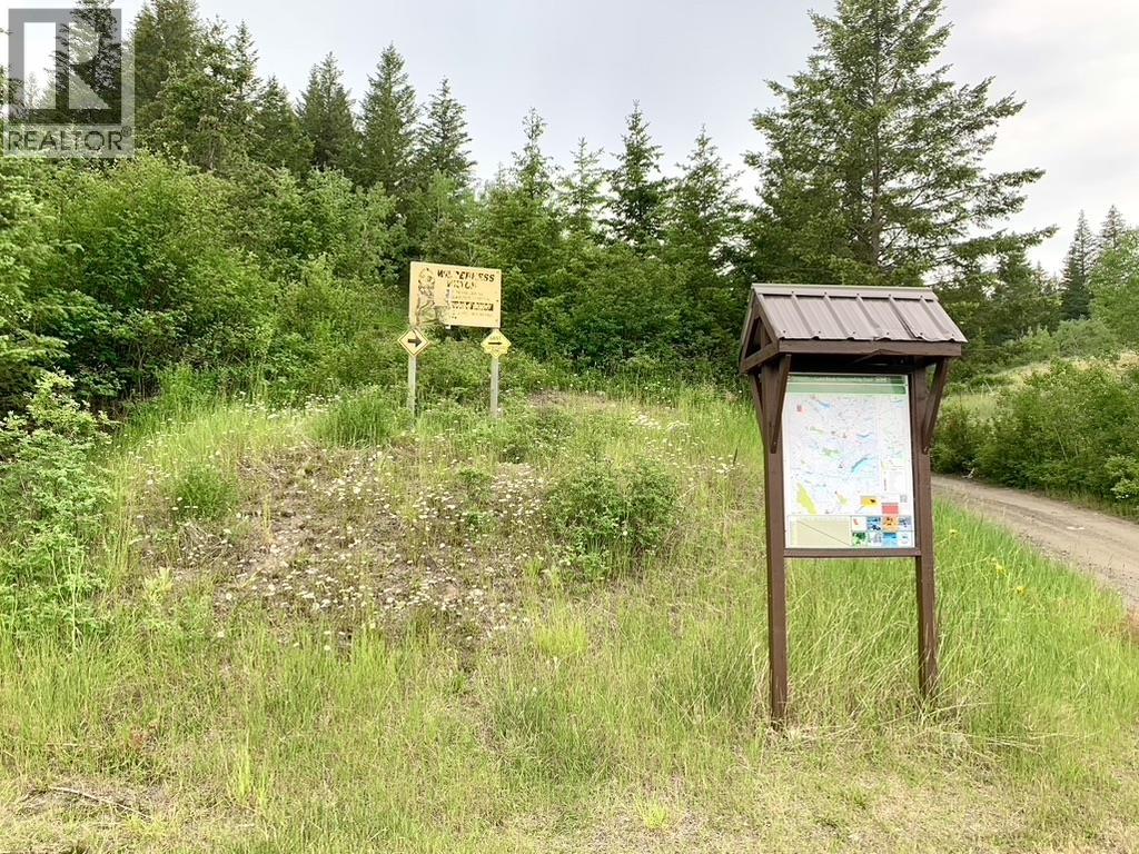 3340 WRIGHT STATION ROAD, Lac La Hache