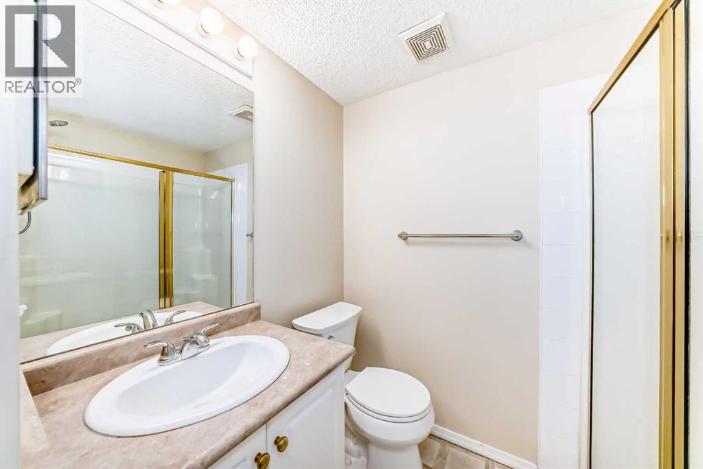 Single Family House for Sale in   Eversyde Avenue SW Evergreen Calgary 