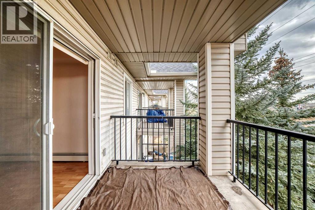 Single Family House for Sale in   Eversyde Avenue SW Evergreen Calgary 