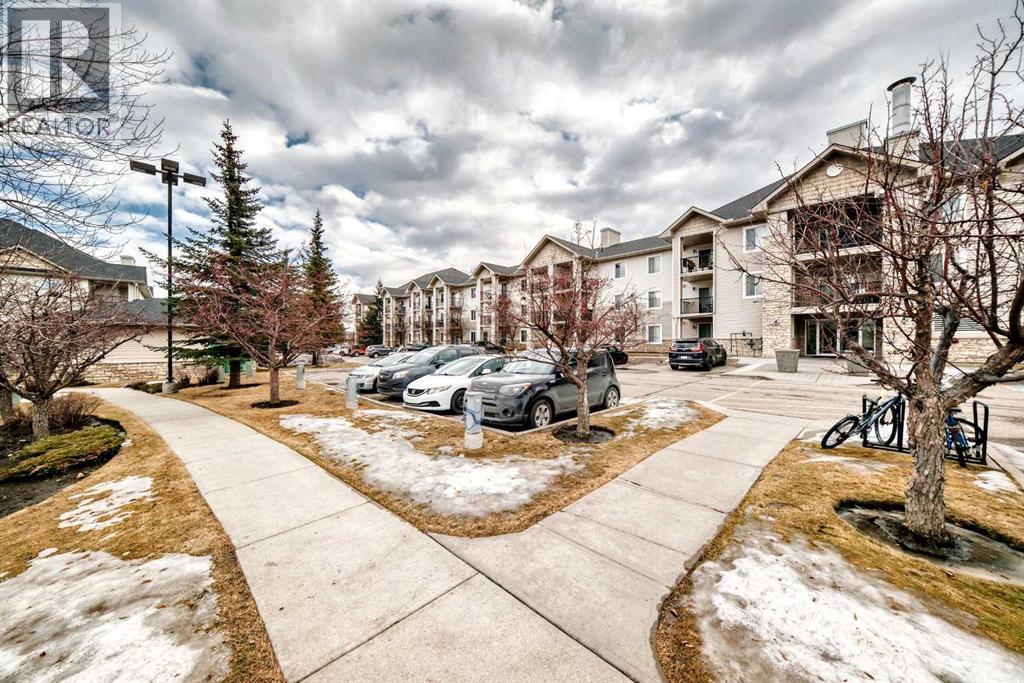 Single Family House for Sale in   Eversyde Avenue SW Evergreen Calgary 