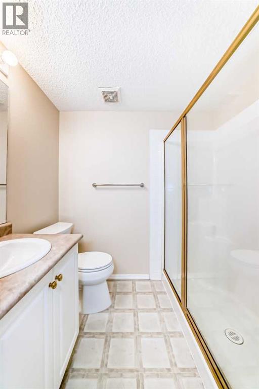 Single Family House for Sale in   Eversyde Avenue SW Evergreen Calgary 