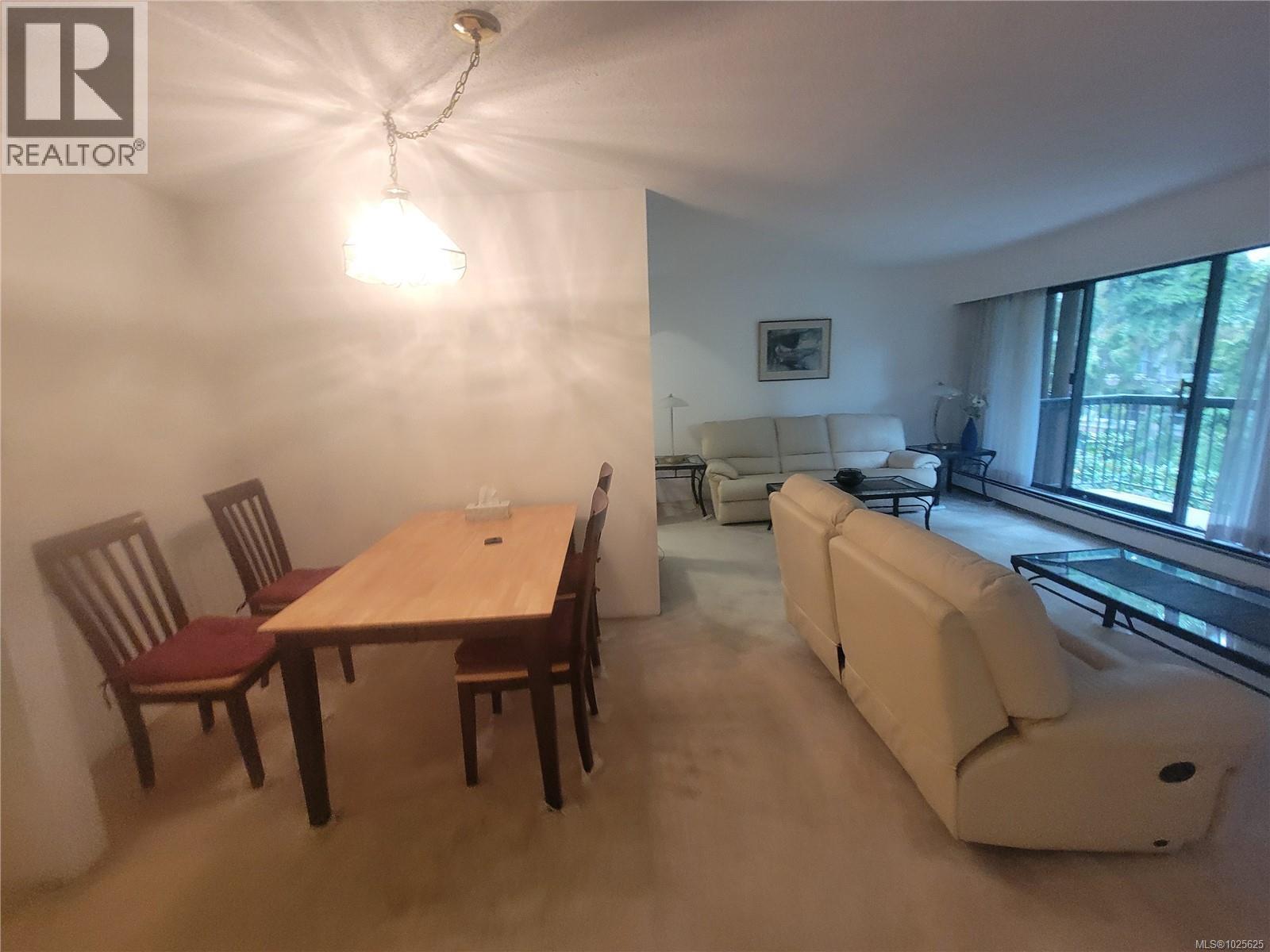 311 1009 McKenzie Avenue, Saanich