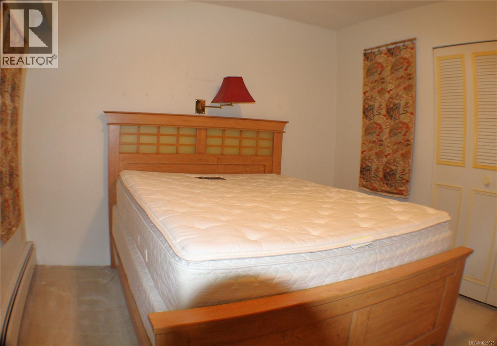 311 1009 McKenzie Avenue, Saanich