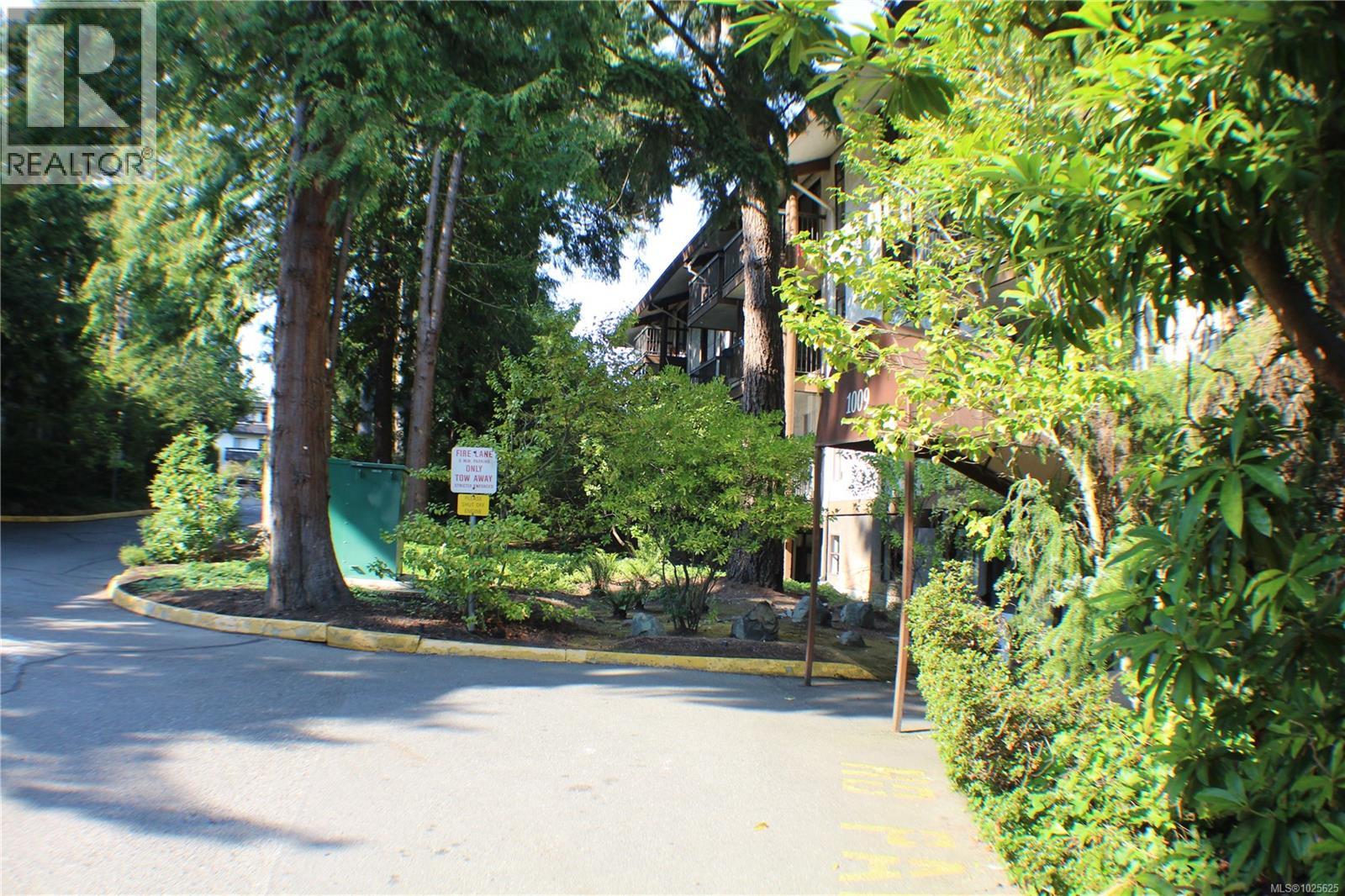 311 1009 McKenzie Avenue, Saanich