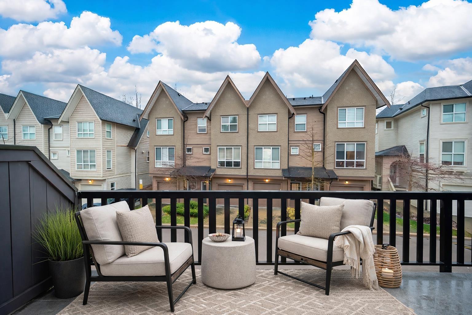 #76-10489 DELSOM Crescent, Delta