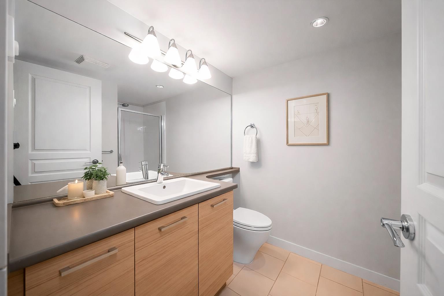 #76-10489 DELSOM Crescent, Delta