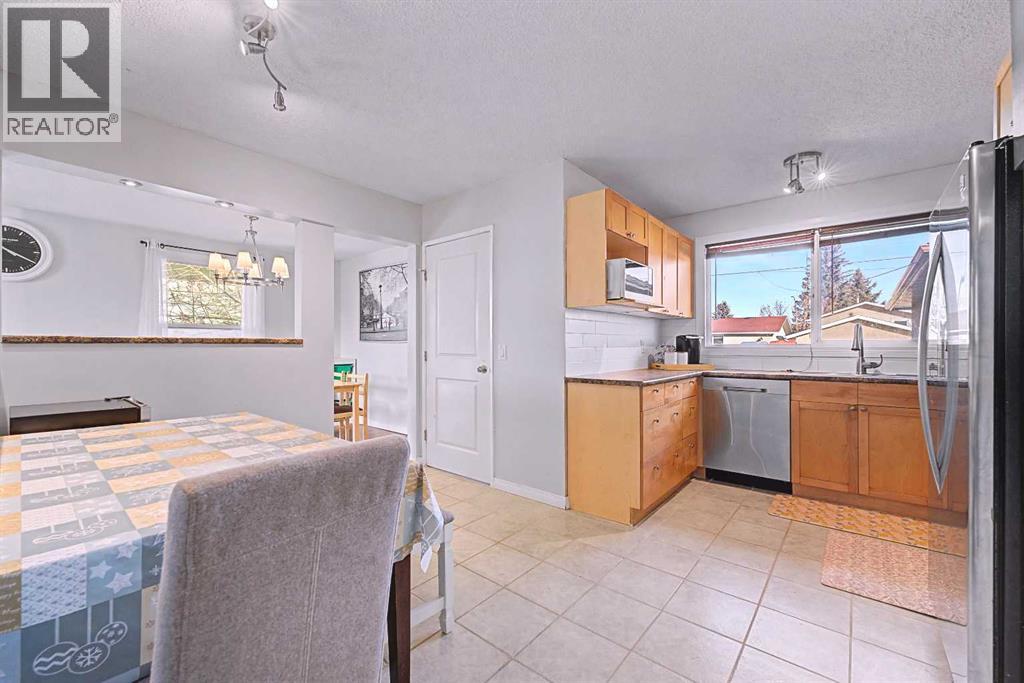 Single Family House Bungalow for Sale in  Penworth Way SE Penbrooke Meadows Calgary 