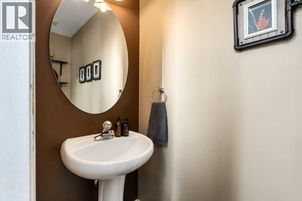 Single Family House for Sale in  Everstone Way SW Evergreen Calgary 