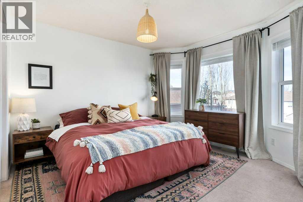 Single Family House for Sale in  Everstone Way SW Evergreen Calgary 