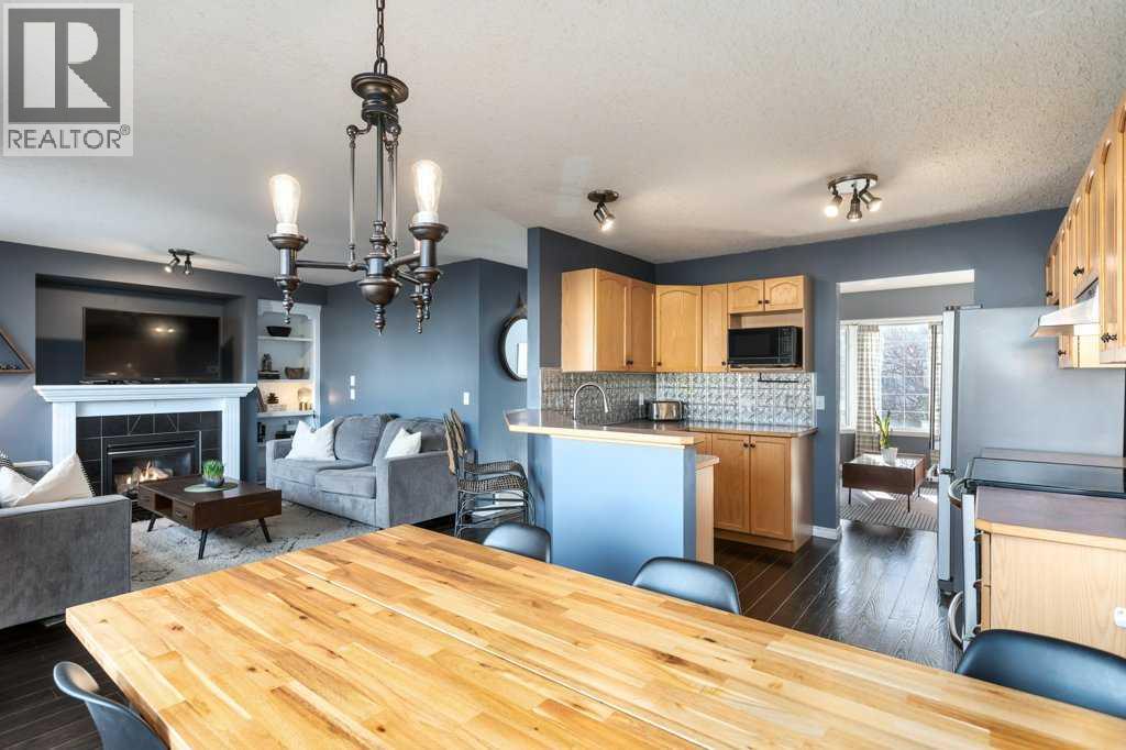 Single Family House for Sale in  Everstone Way SW Evergreen Calgary 