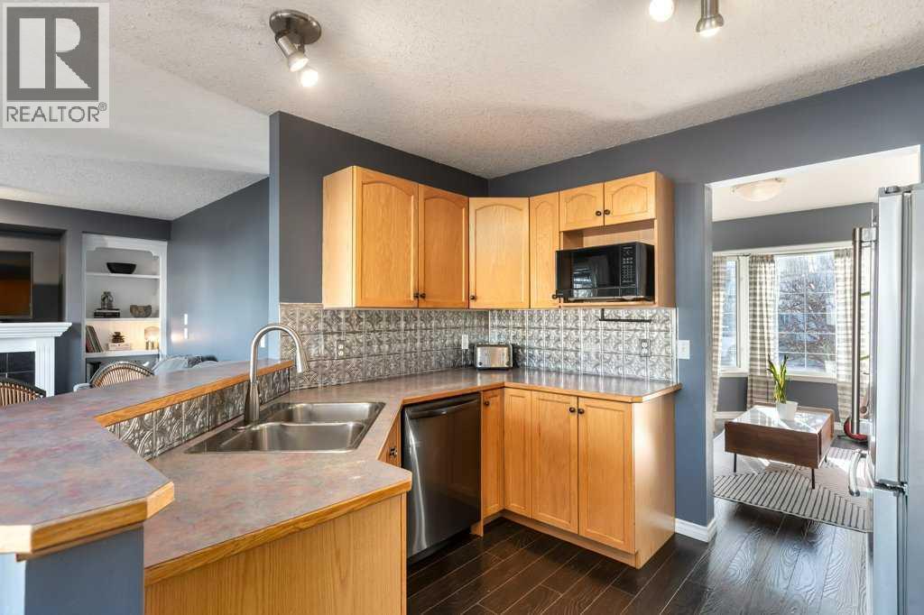 Single Family House for Sale in  Everstone Way SW Evergreen Calgary 