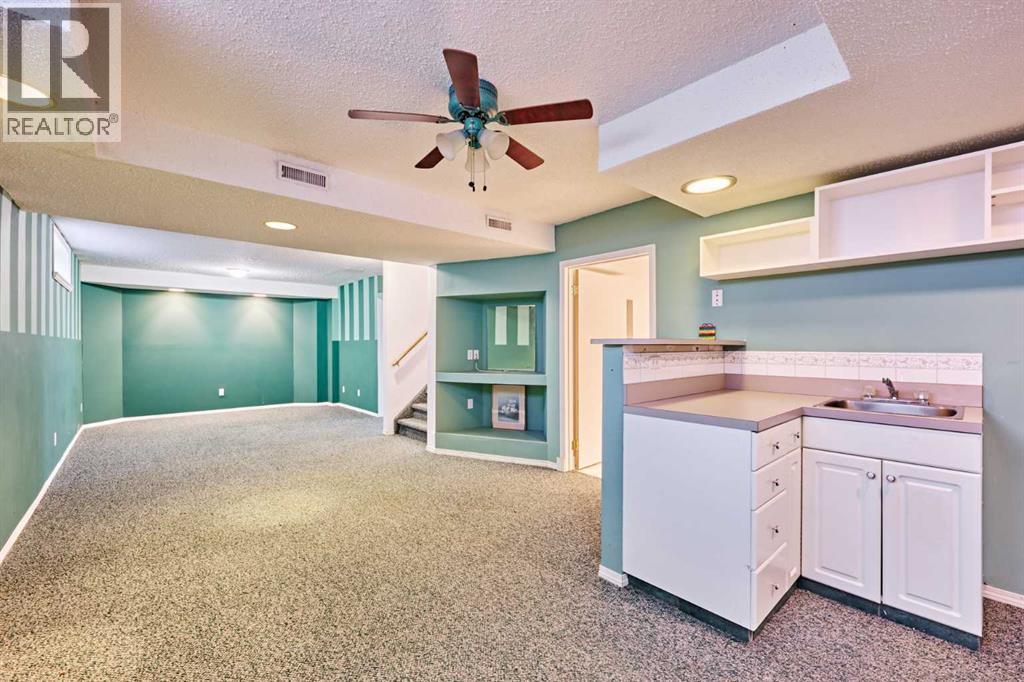 Single Family House for Sale in  Harvest Hills Drive NE Harvest Hills Calgary 