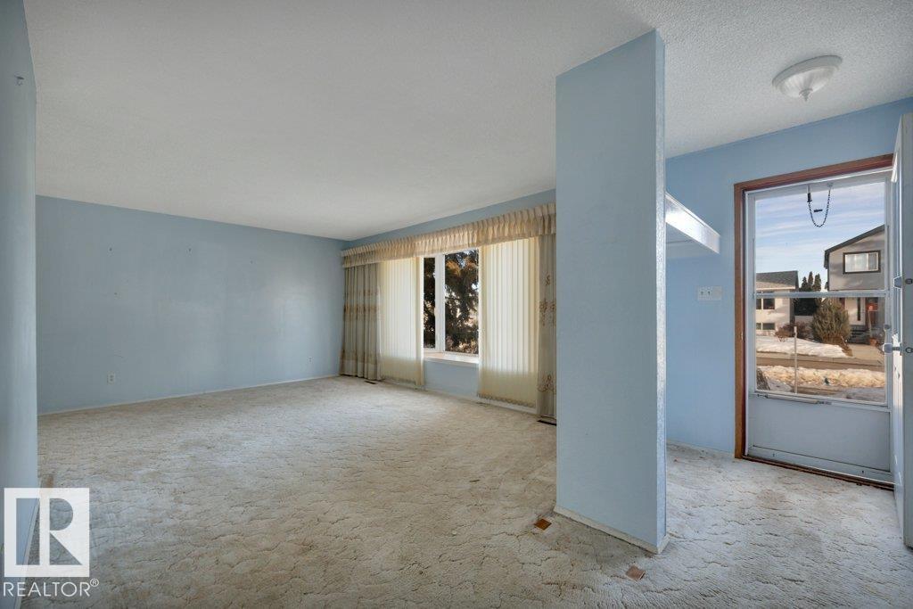 8016 161 ST NW, Edmonton