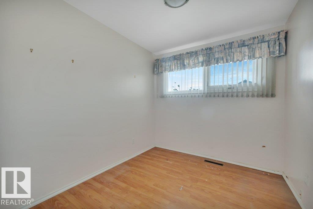 8016 161 ST NW, Edmonton