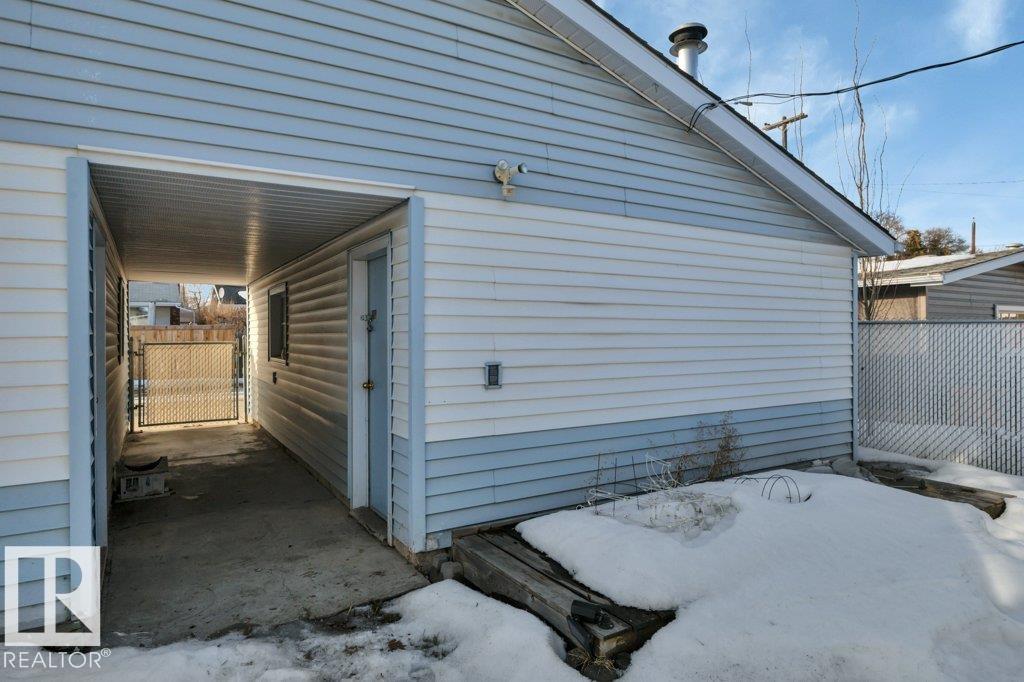 8016 161 ST NW, Edmonton