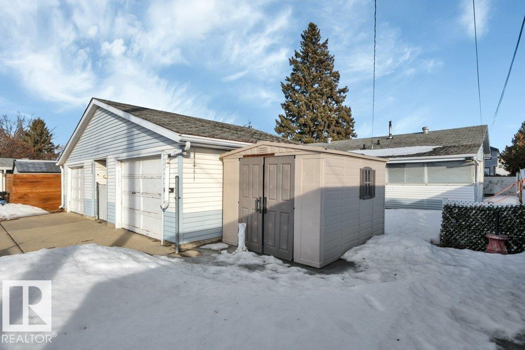 8016 161 ST NW, Edmonton