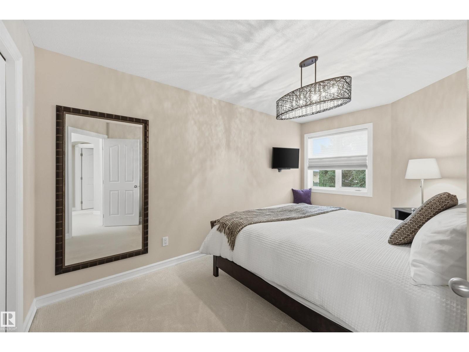 231 LINDSAY CR NW, Edmonton