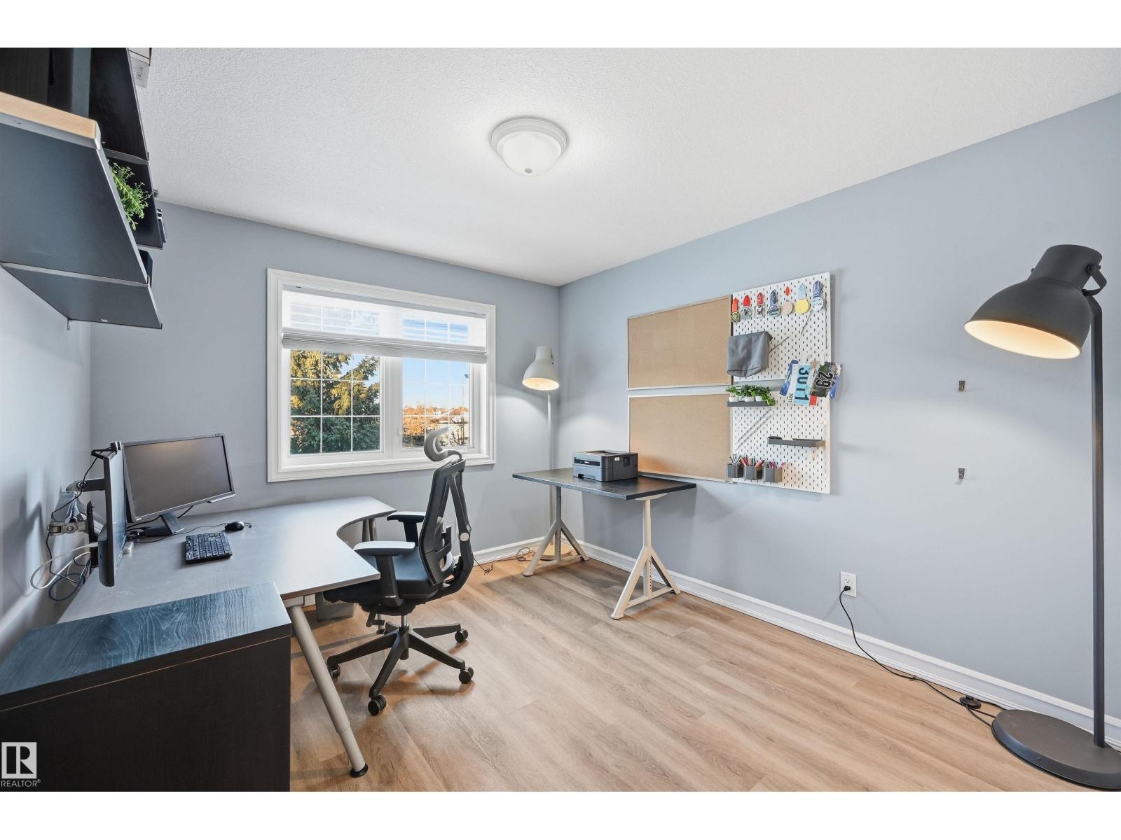 231 LINDSAY CR NW, Edmonton