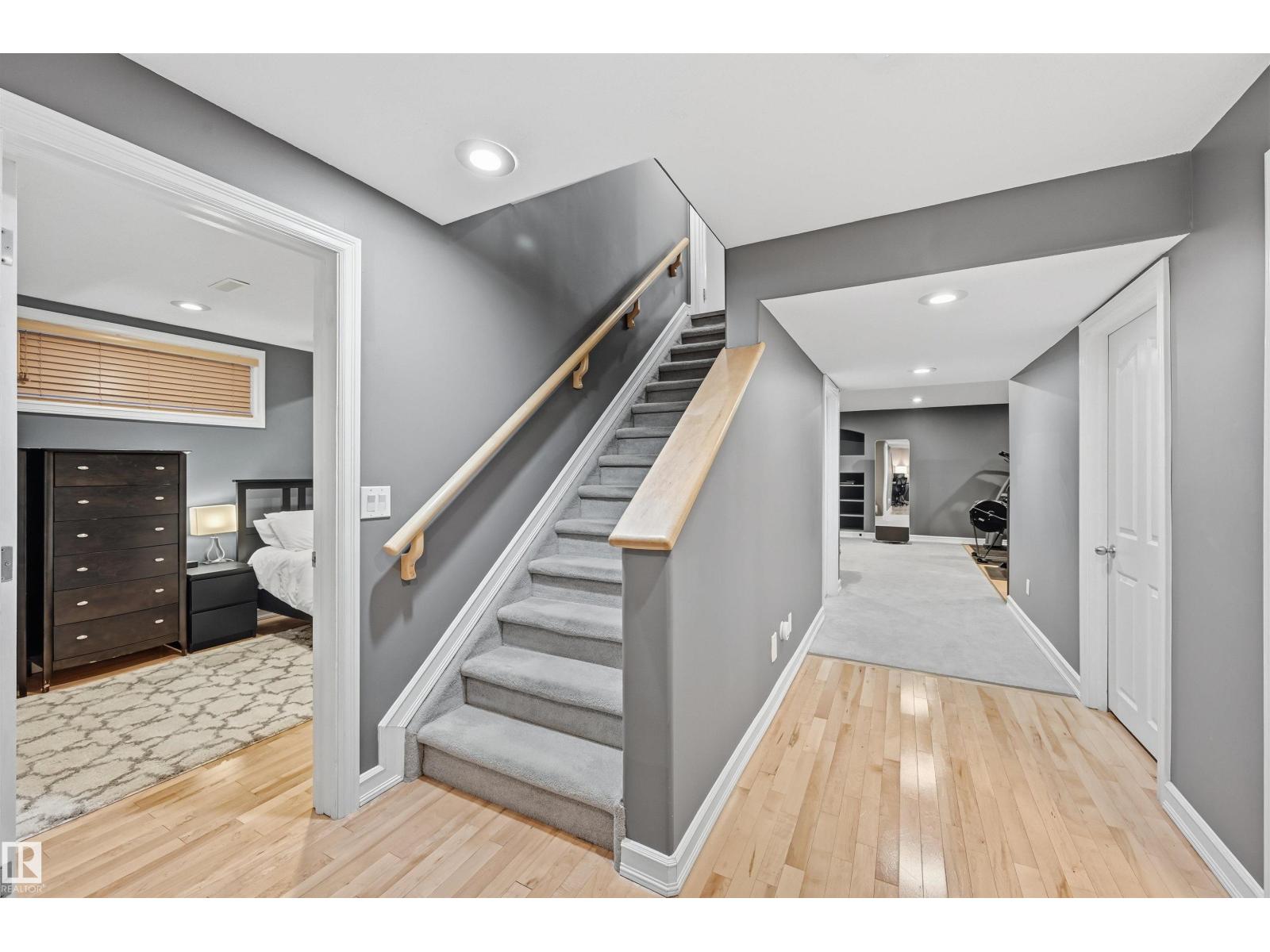 231 LINDSAY CR NW, Edmonton