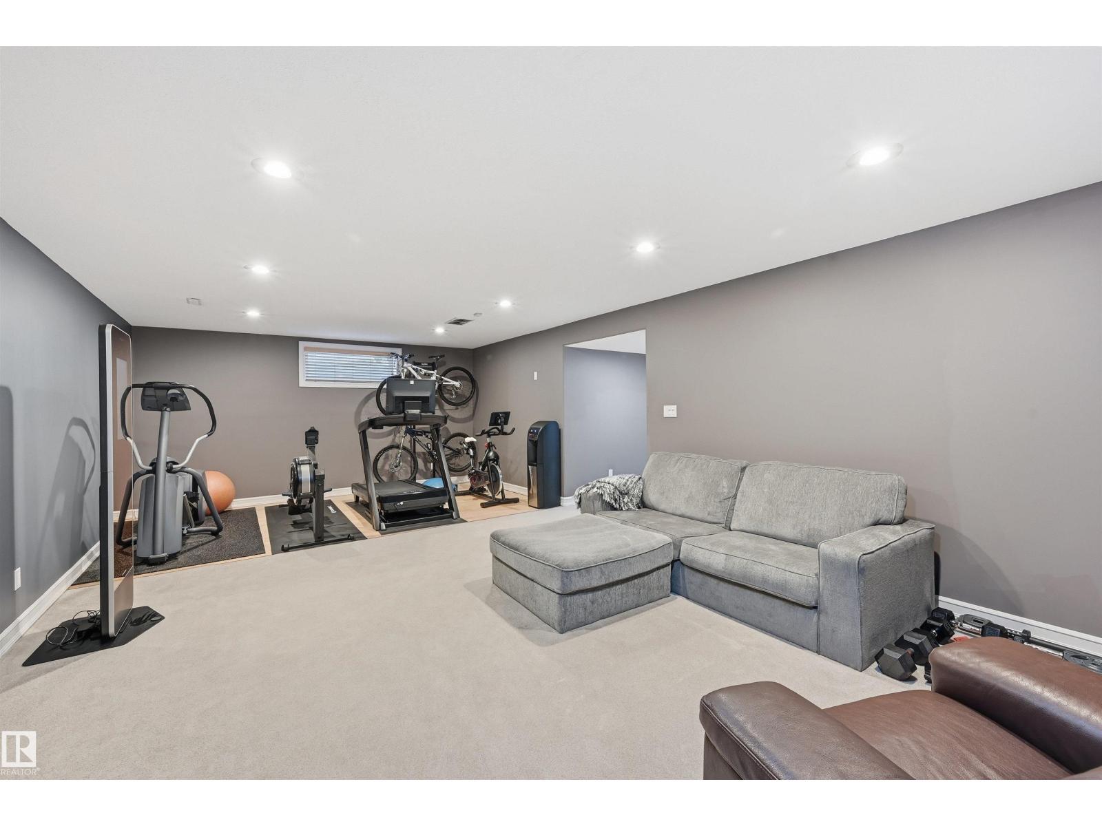 231 LINDSAY CR NW, Edmonton