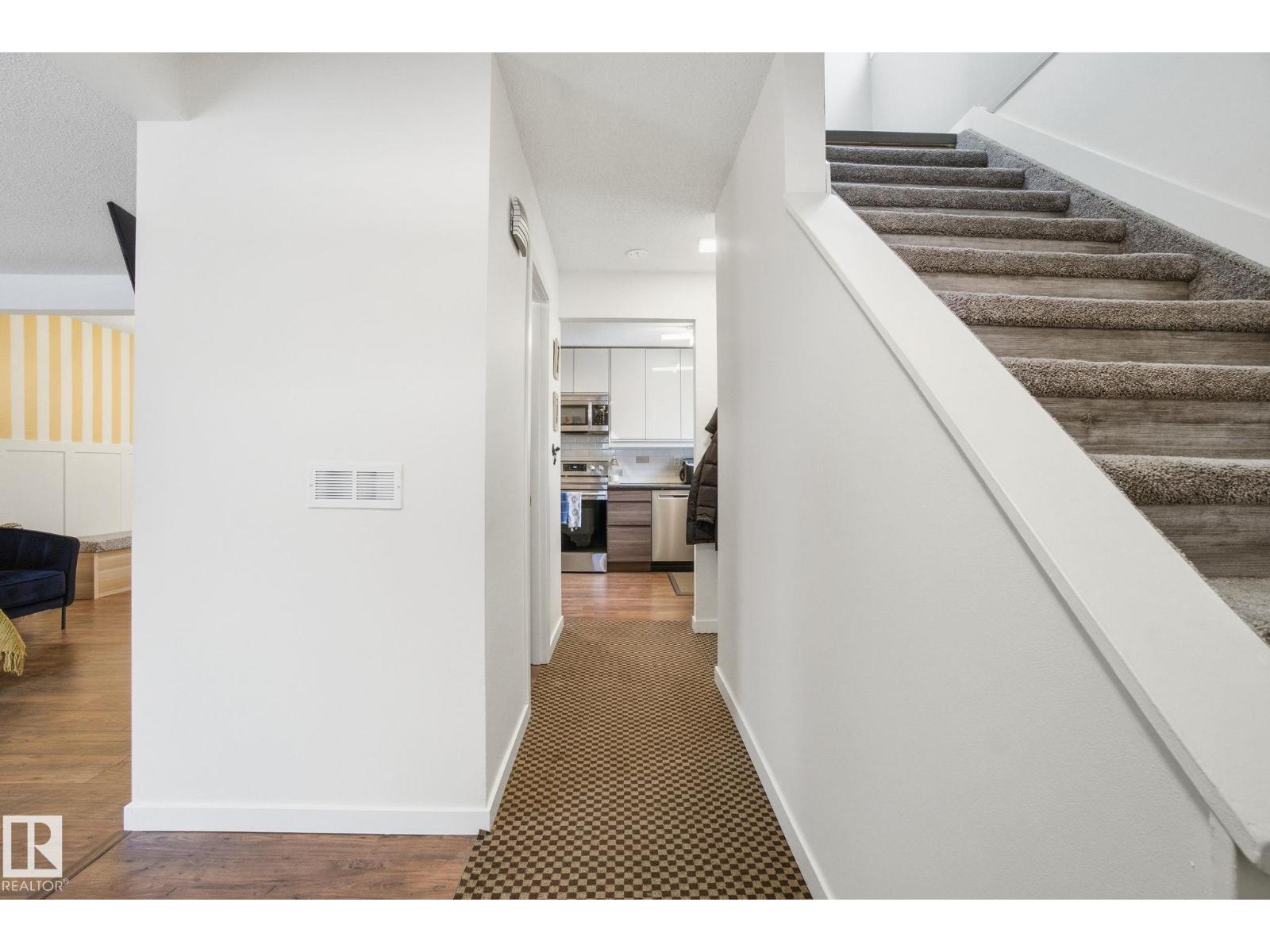 15016 51 ST NW - Photo 5 of 46, Edmonton, Alberta