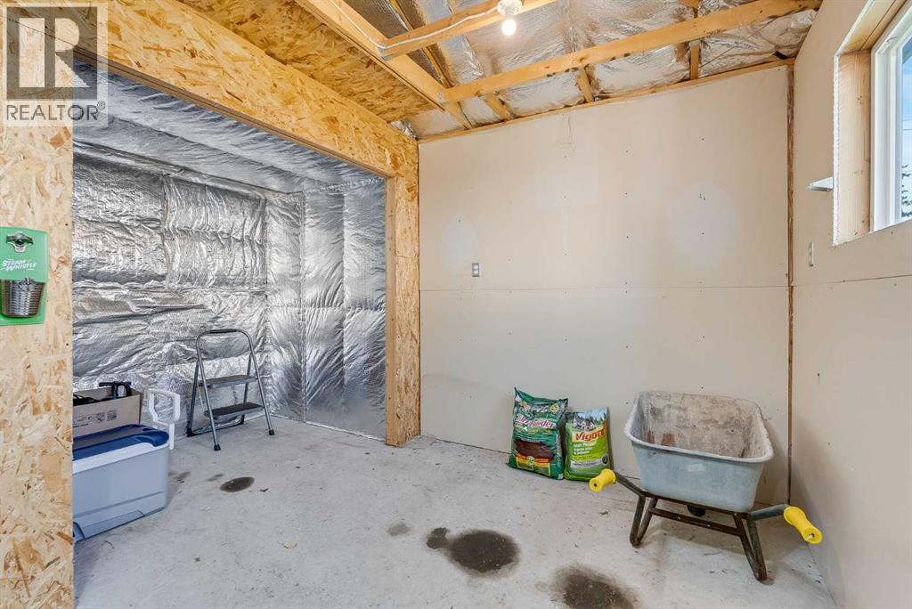 Single Family House for Sale in  Inverness Grove SE McKenzie Towne Calgary 